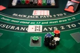 Tampilan perbandingan permainan kasino dan slot di tajirslot